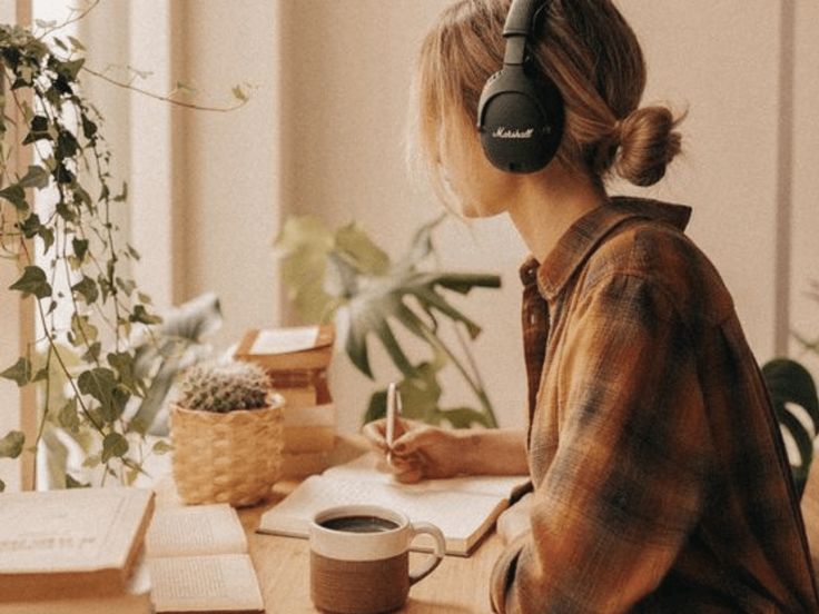 Empowering Women Podcasts To Listen To - Society19